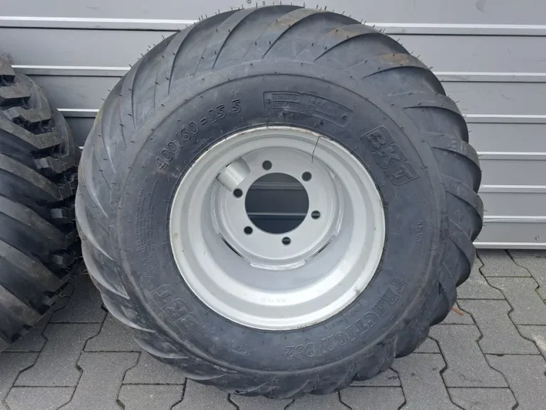 Komplet 2 szt koło 400/60-15.5 BKT 18PR et -47.5 zamiast 11.5/80x15,3