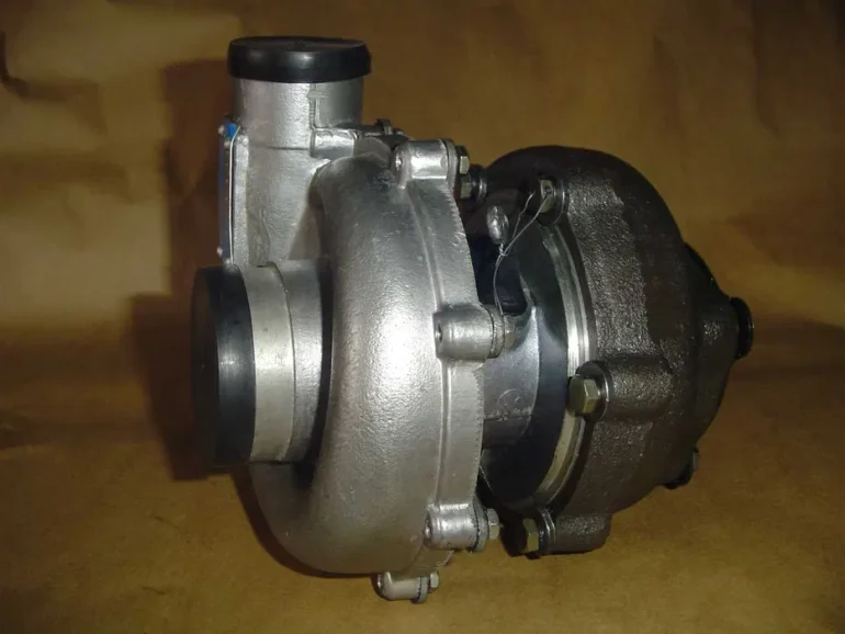 MTZ BELARUS TKR6 Turbina Turbosprężarka grand