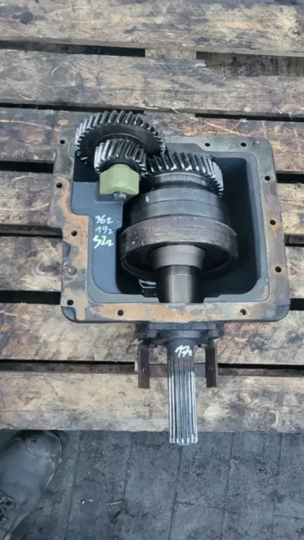 Przystawka przedniego napędu john deere 6610