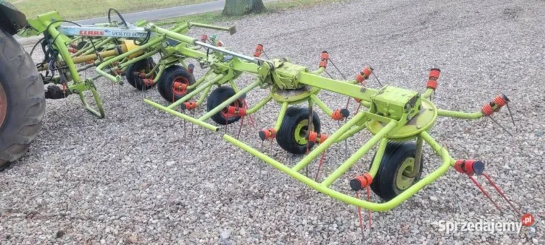 Przetrząsarka karuzelowa Claas volto 870