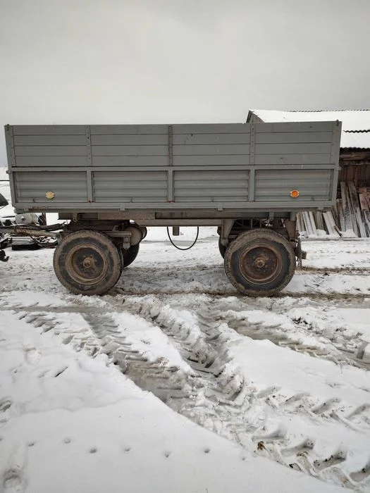 Przyczepa rolnicza Autosan D-732, wywrot 3 stronny