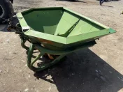 Rozsiewacz nawozu 600l wałek w komplecie