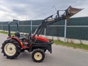 Traktor Japonski Yanmar F250 z ładowaczem czołowym