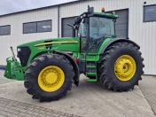 Wynajem ciągnika rolniczego John Deere 7930