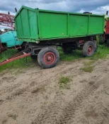 Przyczepa, rozsiewacz do bel