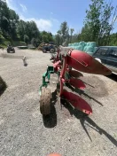 Pług kverneland em 100 3 skibowy