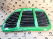 Grill boczny wlotu powietrza w masce ciągnika John Deere AL174451