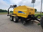 Praso owijarka New Holland BR 560A Combi