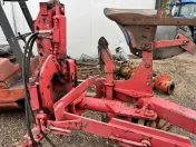 Pług 4 skibowy 3+1 obrotowy Massey Ferguson 715 overum kverneland