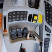 Podlokietnik ciagnik new holland command arm 5168.0425